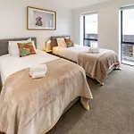 Style Meets Comfort 2 Bed Chch Cbd