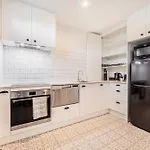 Retro Retreat In Christchurch