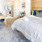 Central City Charm: Pet-Friendly Studio