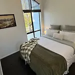 Luxury 2 Bedroom By St James Park