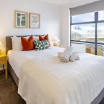 2 Bed, 2 Bath W Sofa Bed - Great Cafes Nearby