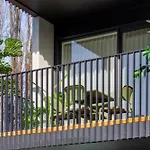 Warm Central City Apartment With 2 Free Carparks