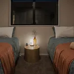 An Absolute Stunna