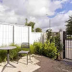 Exceptional Value For Money Sunny Warm 5 Mins Cbd