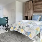 Sunny Cbd Studio On Wilmer