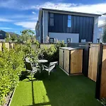 1 Bed 1 Bath Suite On Mohua