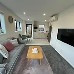 Stunning 2 Bed Property