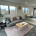 Stunning 2 Bed Property
