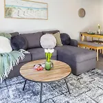 Enchanted Escape 2 Bed 2 Bath Cbd