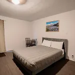 301 Bealey Ave Motel
