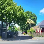Luxury New 3 Bedroom House In Central City 5 Star