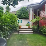 Luxury New 3 Bedroom House In Central City 5 Star