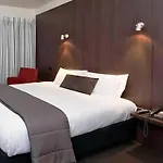 The Riccarton Hotel