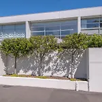 Holly Road Executive Townhouse
