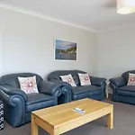 Brookside Villa - Christchurch Holiday Homes