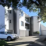 Carlton Villa 3 - Christchurch Holiday Homes