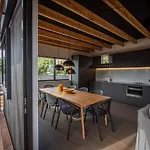 Sumner Black Hut