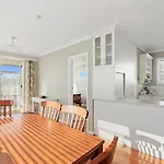 Coastal City Retreat - New Brighton Accommodation