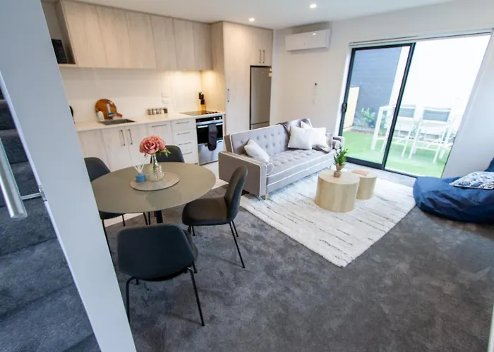 Newly Built Central City 2 Bed