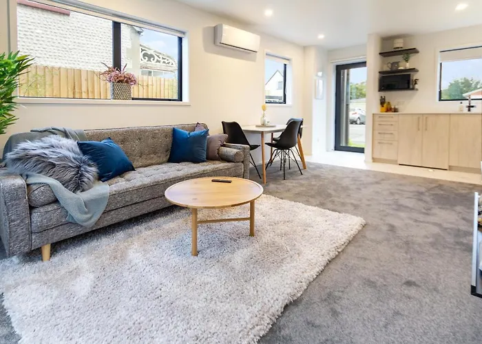 Explore Addington And Cbd 1 Bed W/Carpark