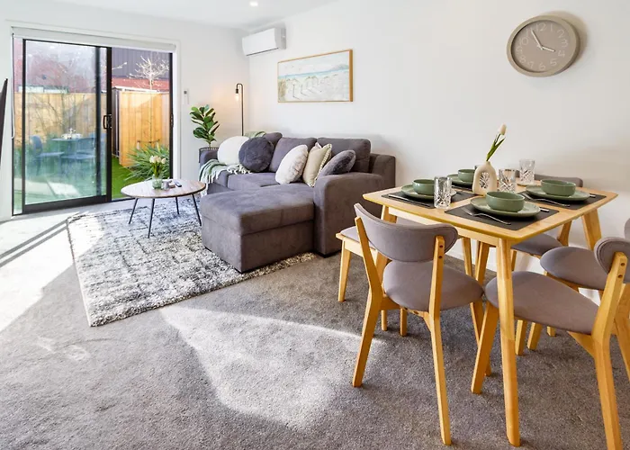Enchanted Escape 2 Bed 2 Bath Cbd