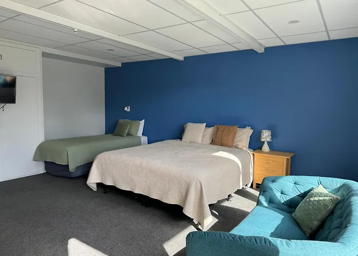 Diplomat Motel
