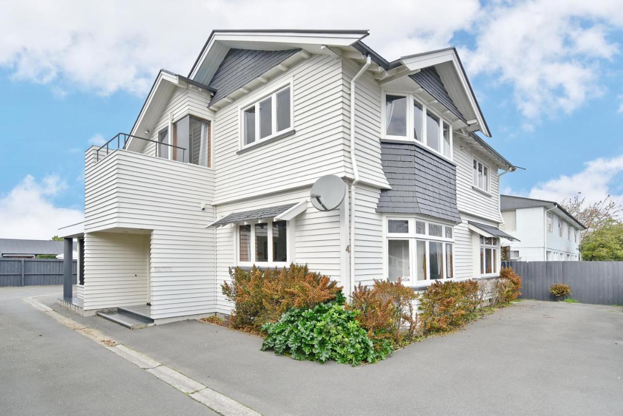 Whitmore- Classic - Homes Holiday home Christchurch