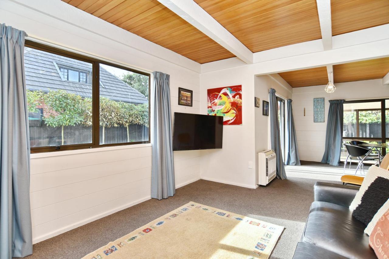 Merivale Lane - Holiday Homes