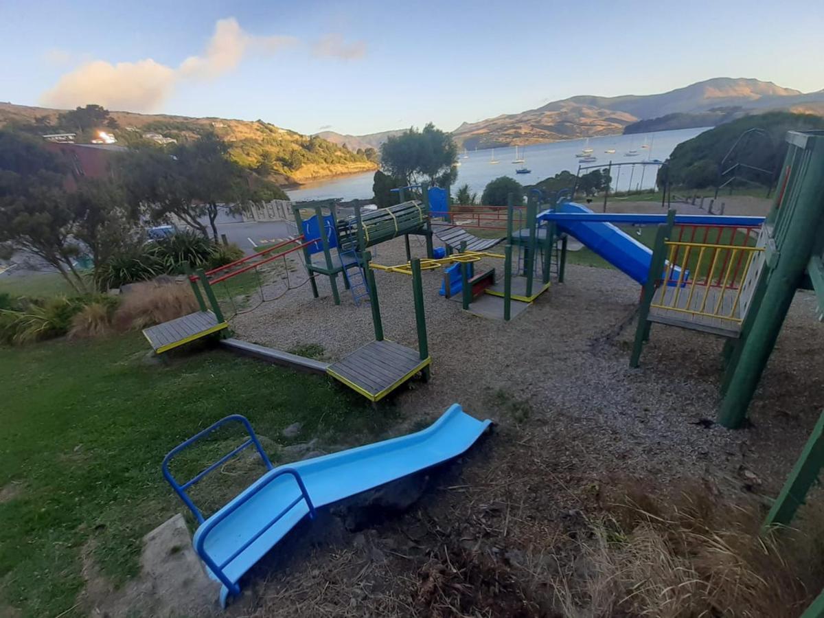 Panoramic Views From Spacious New House Christchurch