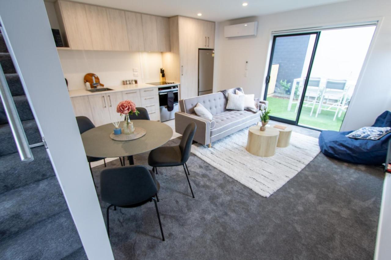 Newly Built 2 Bed Apartment *