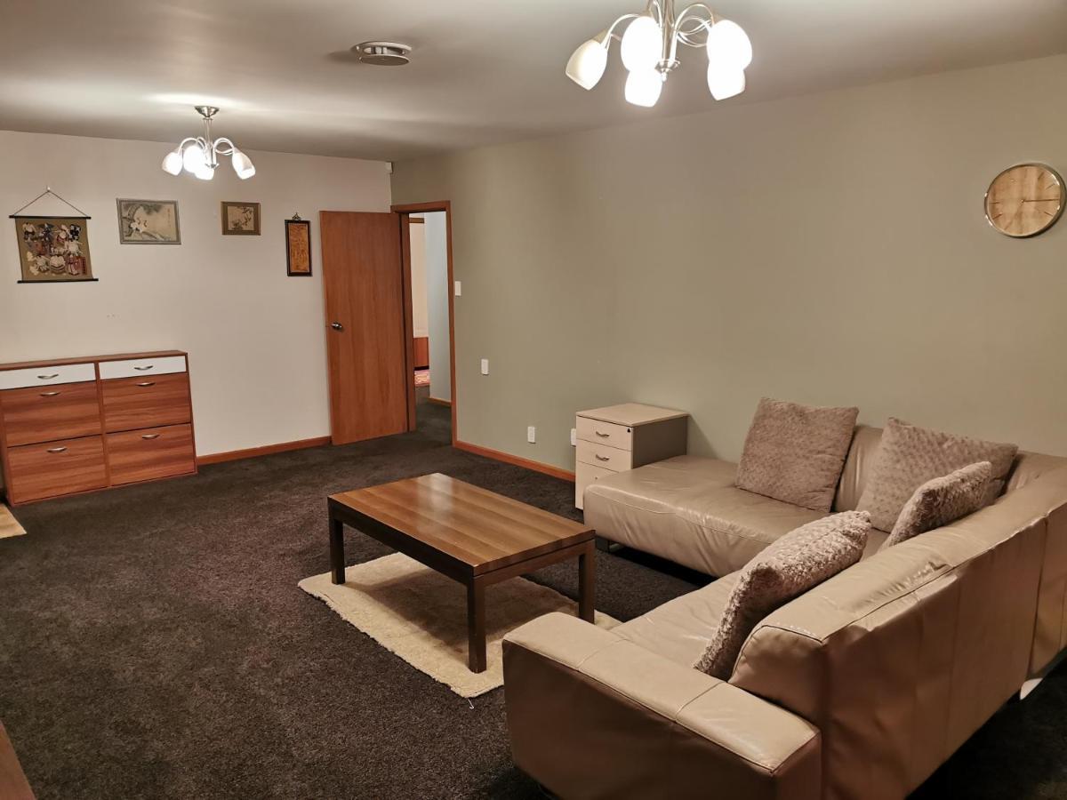 Airport Apartment