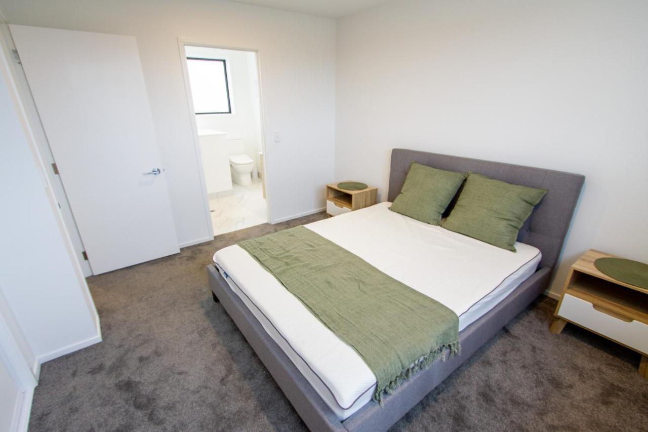 2 Bed Addington W/park Apartment *