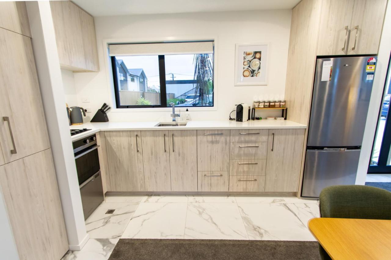St Albans 2 Bed Townhouse With Carpark Apartment *