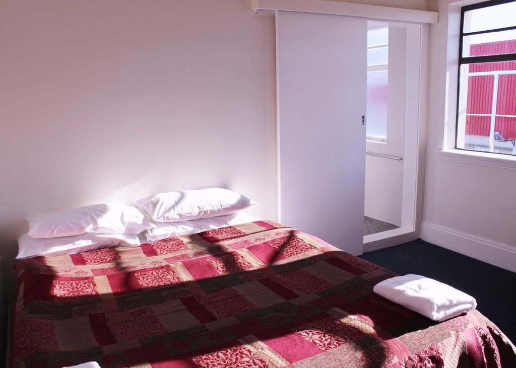 Hotel New 2*