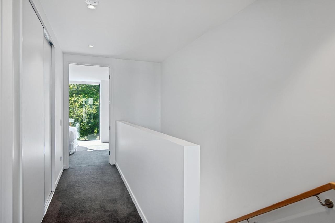 Latimer Apartment *