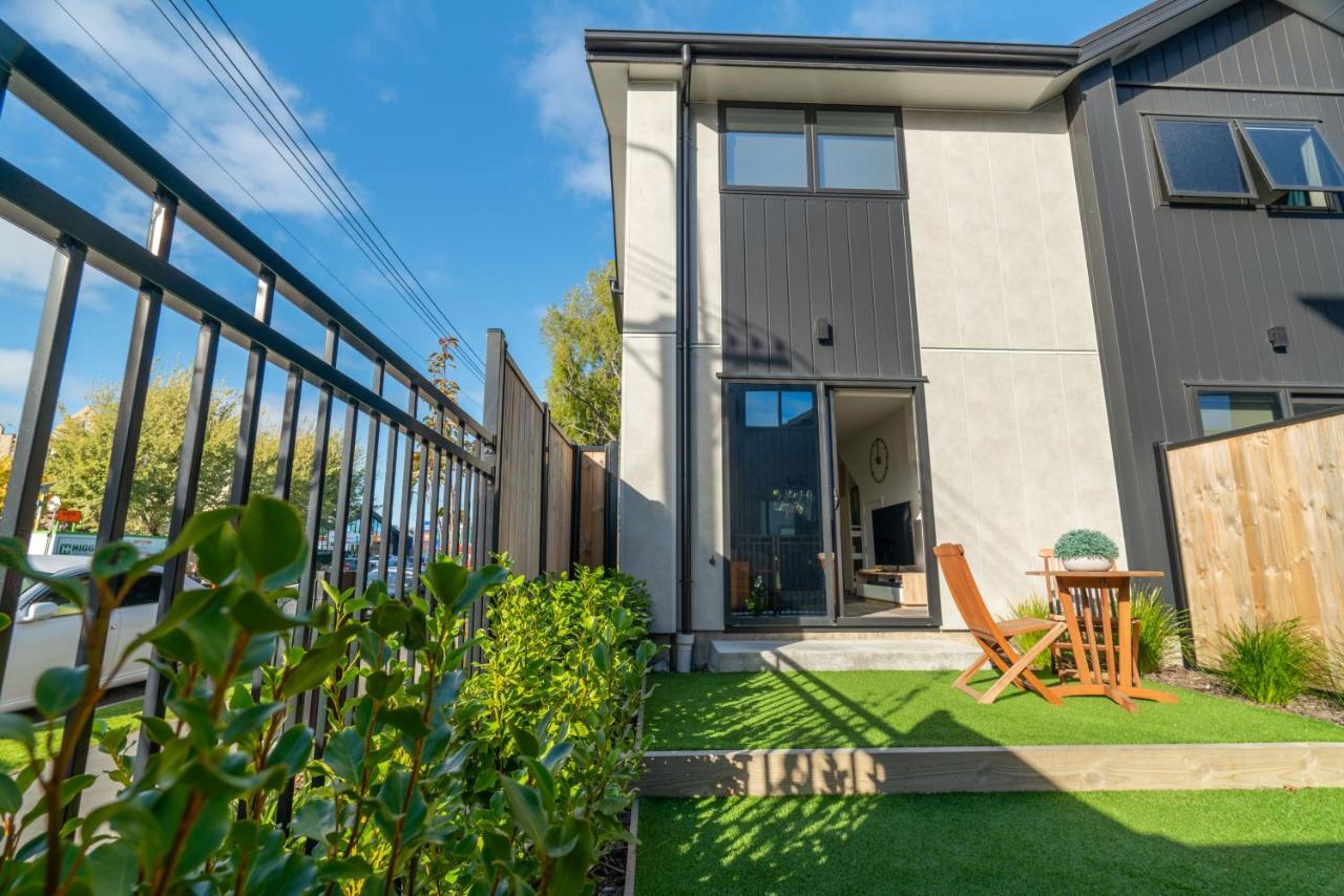 Apartment King Bed On Hagley Park Corner In The Cbd *