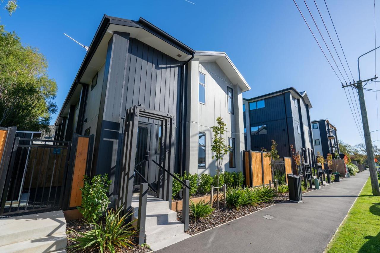 Apartment King Bed On Hagley Park Corner In The Cbd