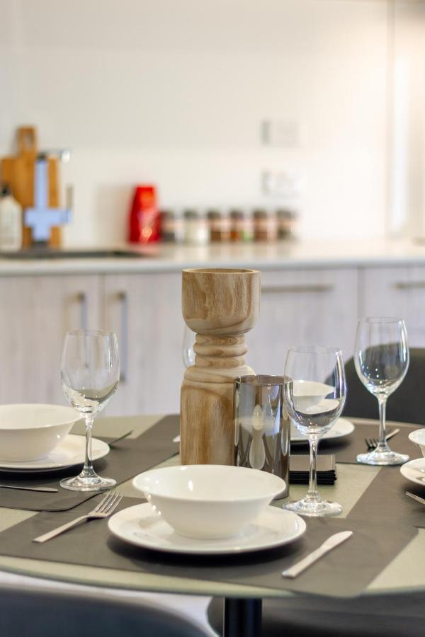 The City's Kept Secret 2 Bed 2 Bath * Christchurch