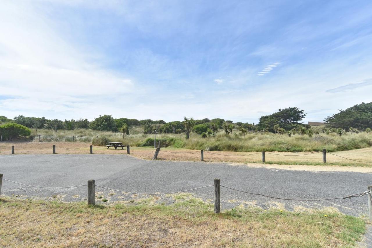 Holiday home Beachfront Bach - Homes Christchurch