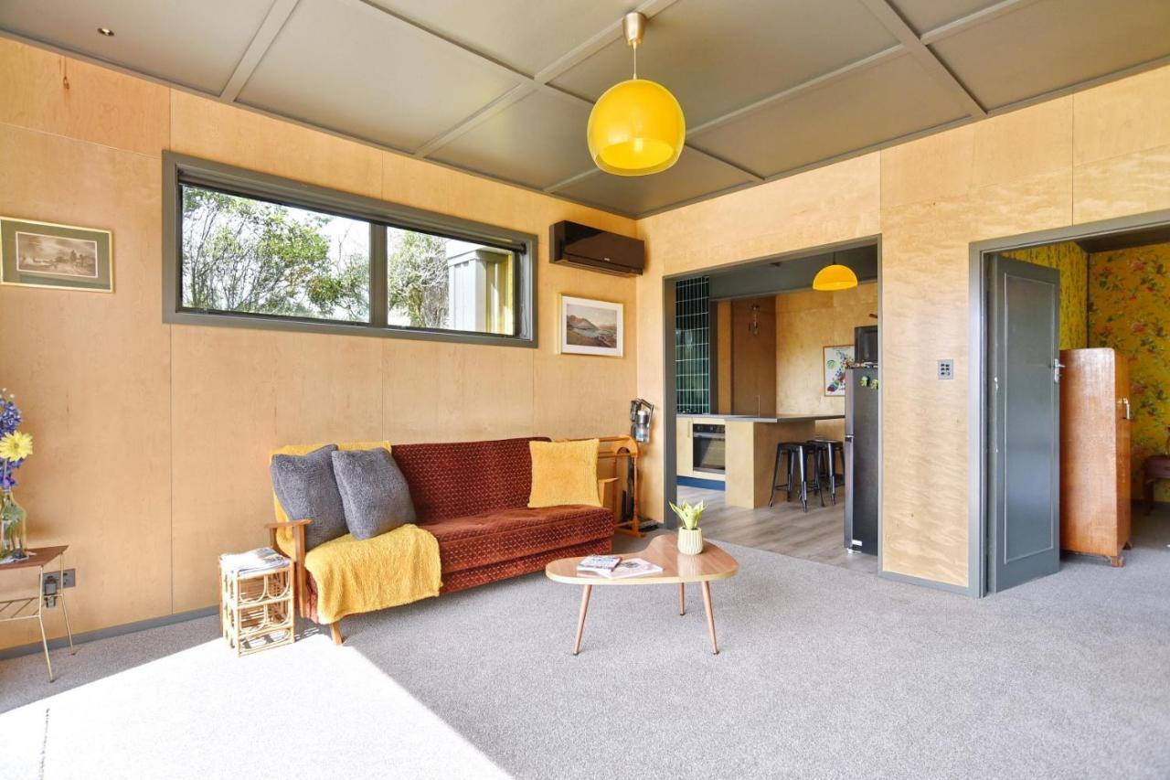 Holiday home Beachfront Bach - Homes