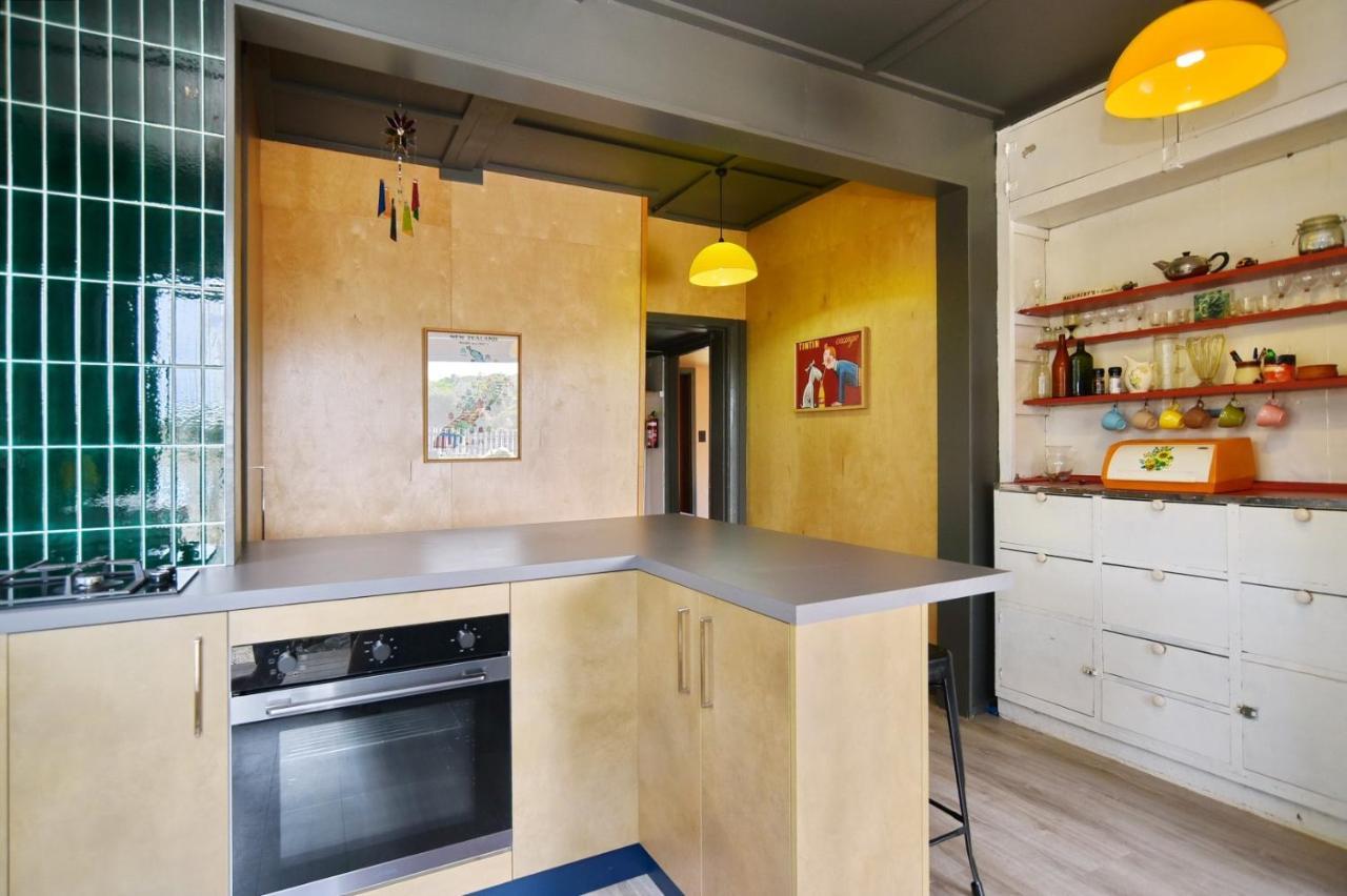 Holiday home Beachfront Bach - Homes *