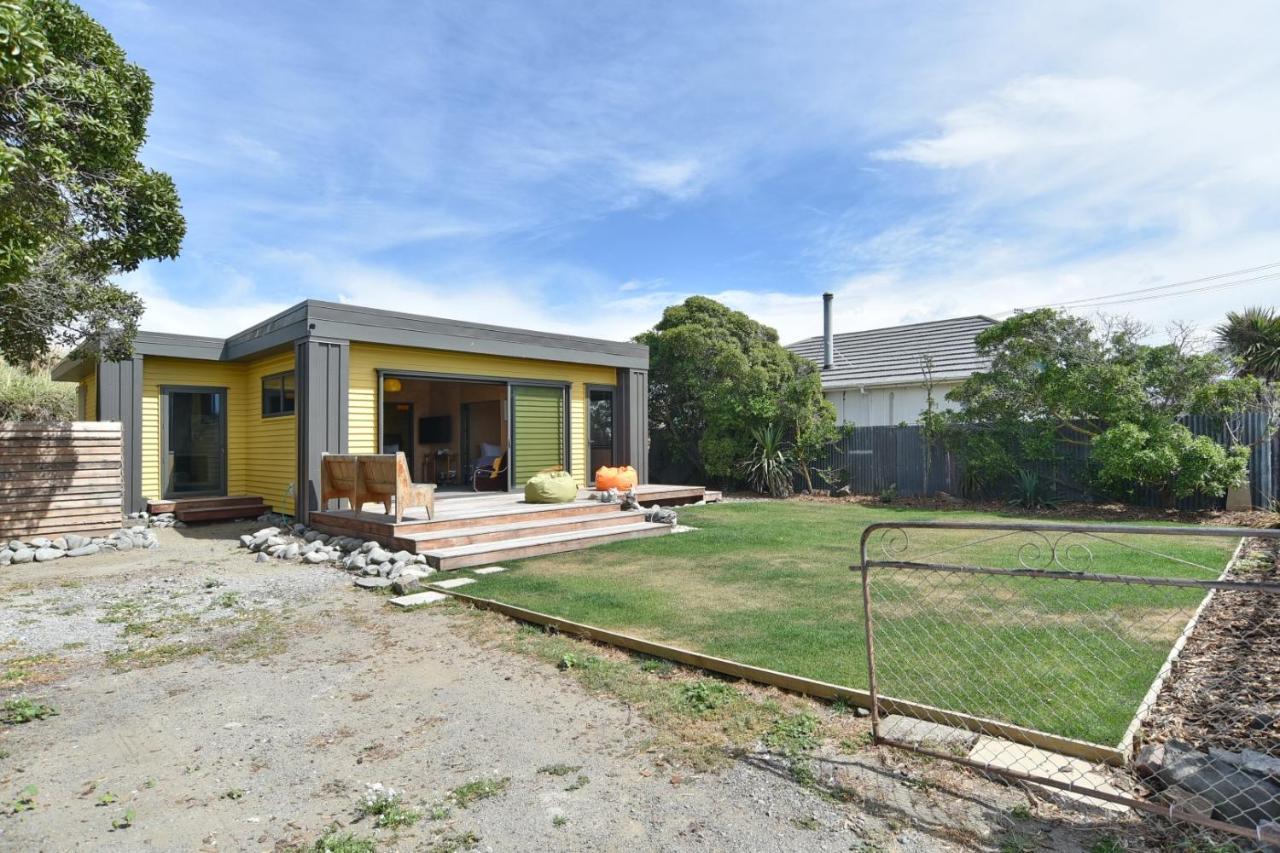 Beachfront Bach - Homes Holiday home Christchurch