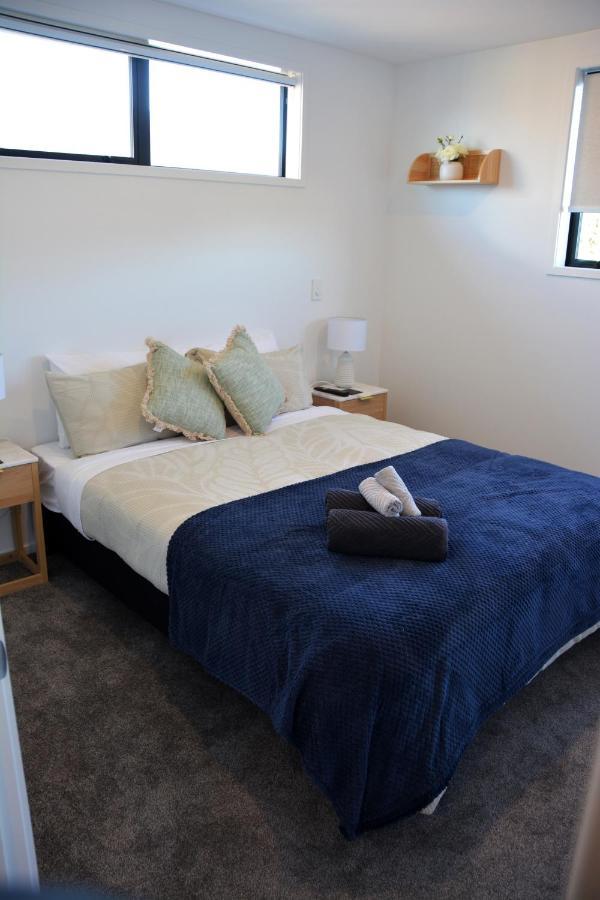 Cosy And Close To *