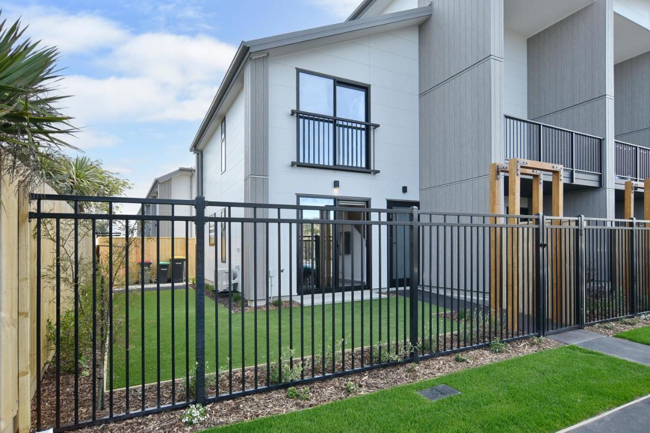 Sea Air And Sandy Beach, Beautiful 1 Bed 1 Bath * Christchurch