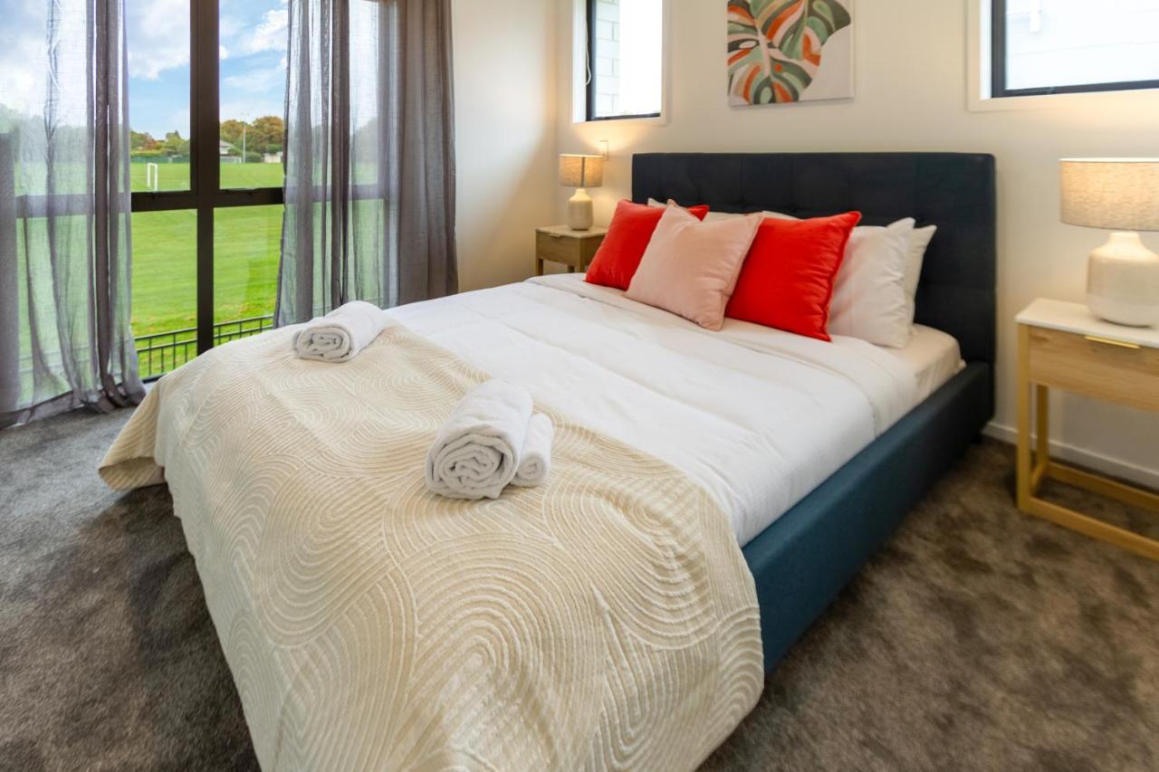 Peaceful Park View Townhouse 2 Bed W/carpark *