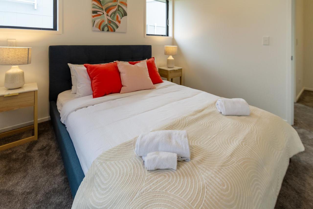 Peaceful Park View Townhouse 2 Bed W/carpark *