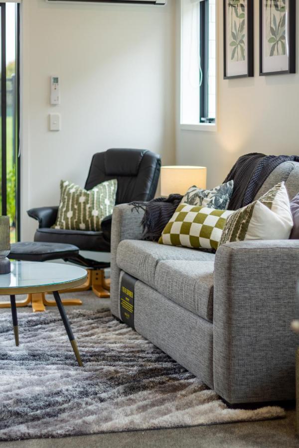 Apartment Peaceful Park View Townhouse 2 Bed W/carpark Christchurch