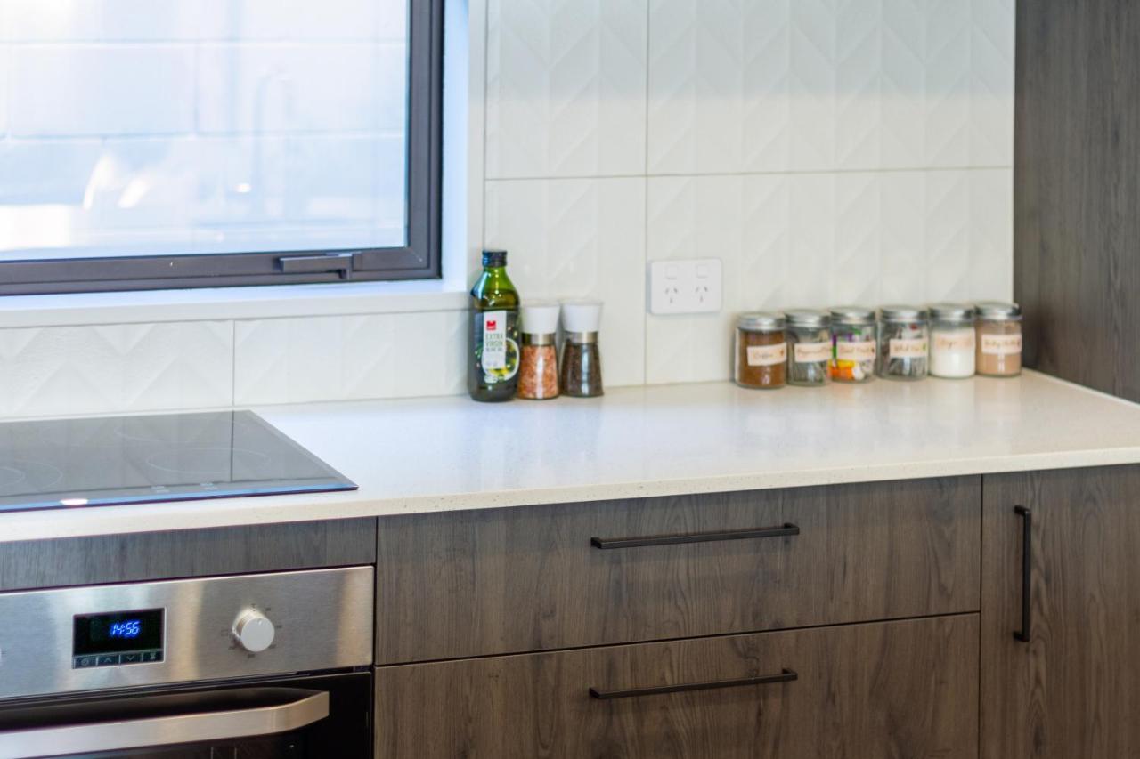 Cozy 3 Bedroom Near Hagley Park W/garage Christchurch