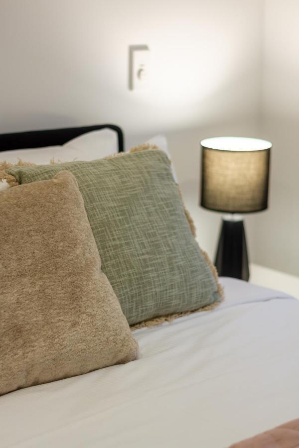Chic Cbd Townhouse 2 Bed 2 Bath * Christchurch