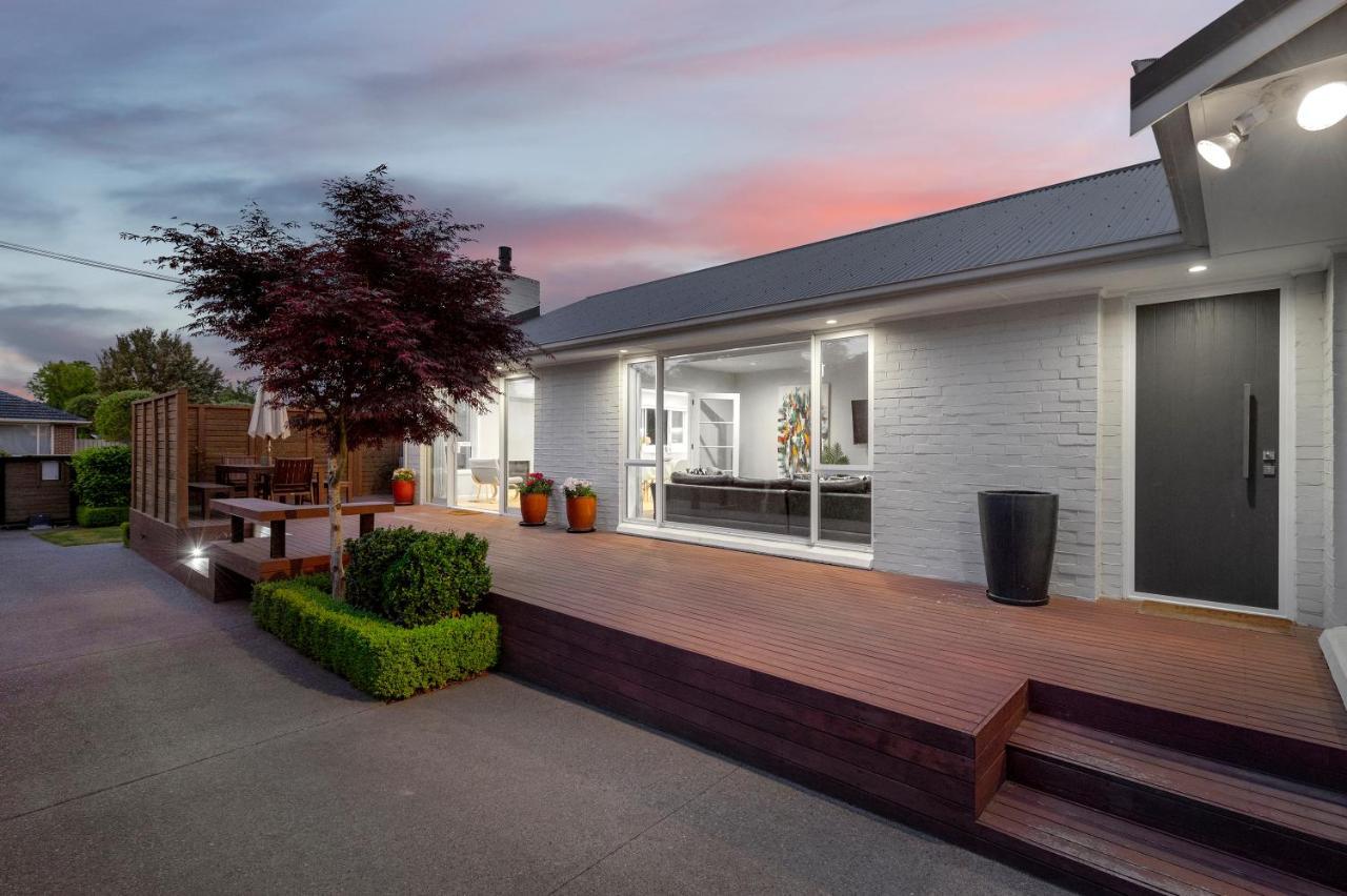 Family-friendly, & Garden, 4br, By Airport, Free Parking Holiday home *